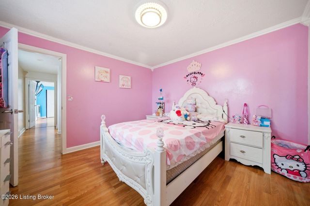 5135 Maryview Dr, Louisville, KY 40216