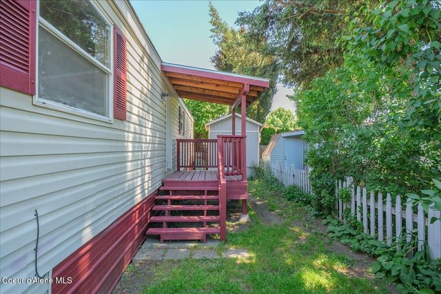 9090 N Runkle RD, Hayden, ID 83835
