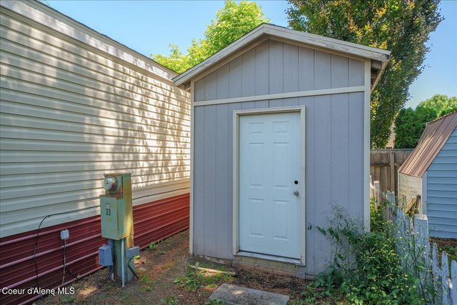 9090 N Runkle RD, Hayden, ID 83835