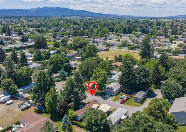 9090 N Runkle RD, Hayden, ID 83835