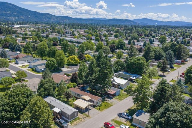9090 N Runkle RD, Hayden, ID 83835