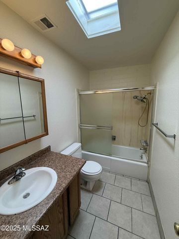 5433 E 30th St Apt D, Tucson, AZ 85711