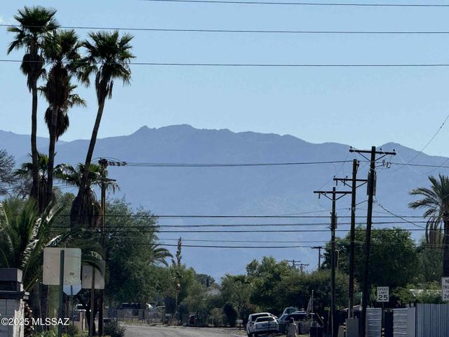 5433 E 30th St Apt D, Tucson, AZ 85711