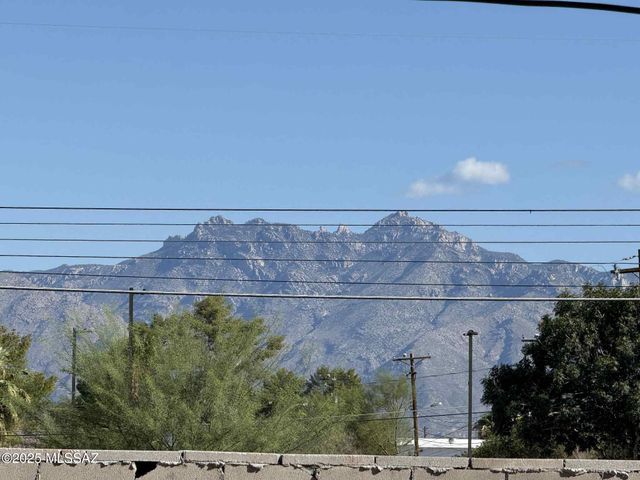 5433 E 30th St Apt D, Tucson, AZ 85711