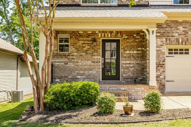117 Otter Glenn Dr, Hendersonville, TN 37075