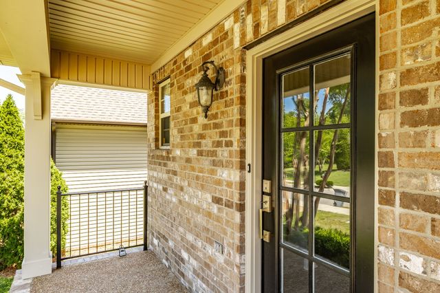 117 Otter Glenn Dr, Hendersonville, TN 37075