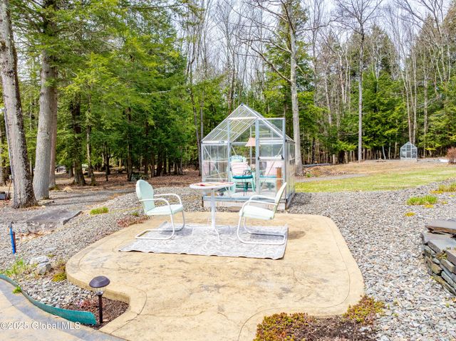 77 Davitt Lake Road, Poestenkill, NY 12018