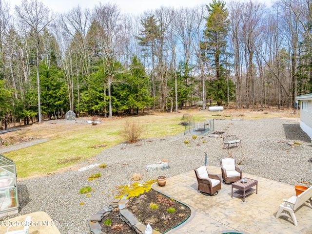 77 Davitt Lake Road, Poestenkill, NY 12018