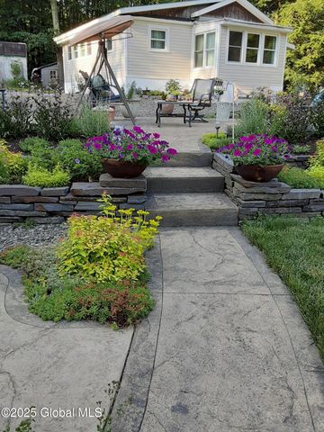 77 Davitt Lake Road, Poestenkill, NY 12018