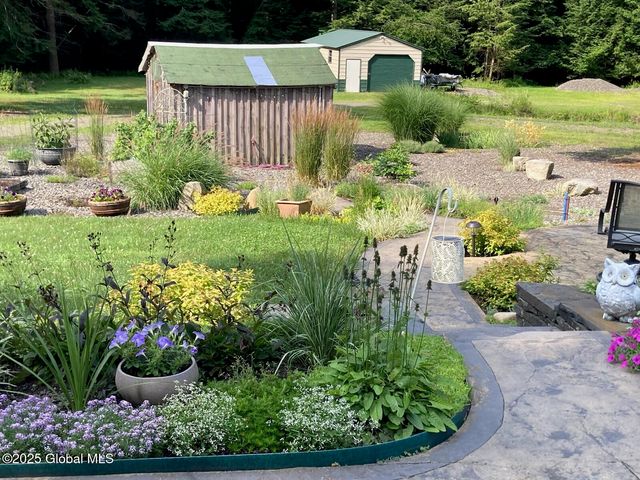 77 Davitt Lake Road, Poestenkill, NY 12018