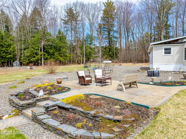 77 Davitt Lake Road, Poestenkill, NY 12018