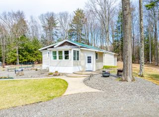 77 Davitt Lake Road, Poestenkill, NY 12018