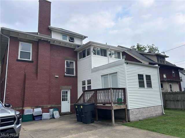 170 Woodbine Avenue SE, Warren, OH 44483