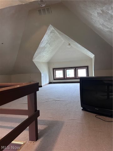 170 Woodbine Avenue SE, Warren, OH 44483