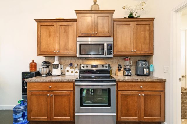 428 Haventon Drive, Manhattan, KS 66503