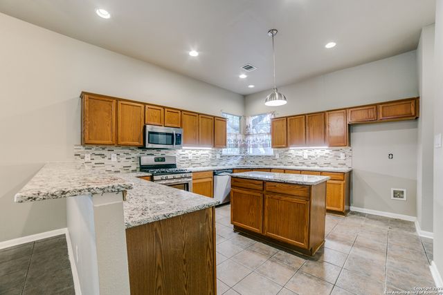 7 BRENTCOVE, San Antonio, TX 78254