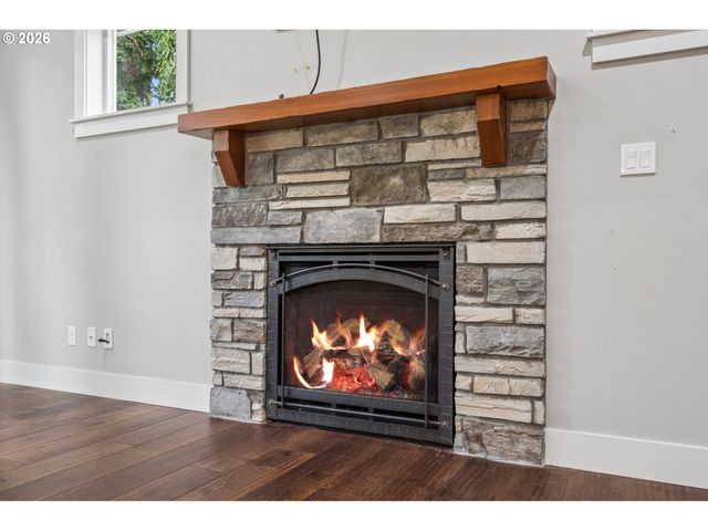 14330 Se CHRISTENSON Ct, Clackamas, OR 97015