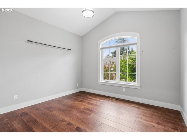14330 Se CHRISTENSON Ct, Clackamas, OR 97015