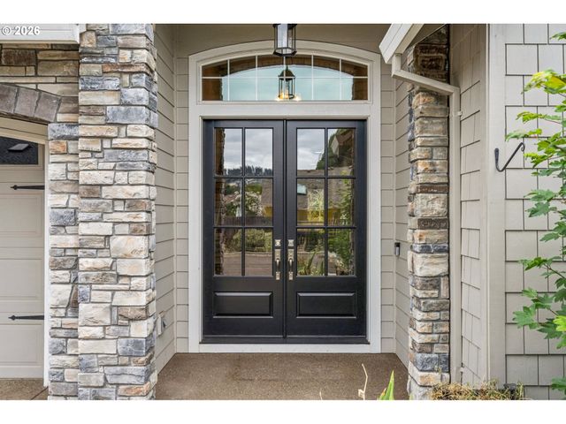 14330 Se CHRISTENSON Ct, Clackamas, OR 97015