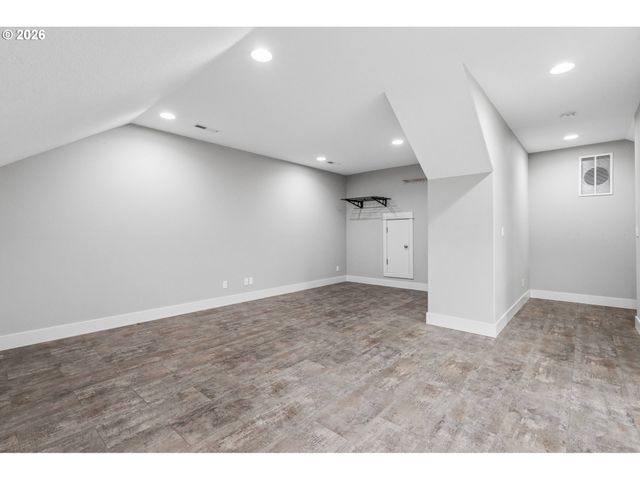 14330 Se CHRISTENSON Ct, Clackamas, OR 97015