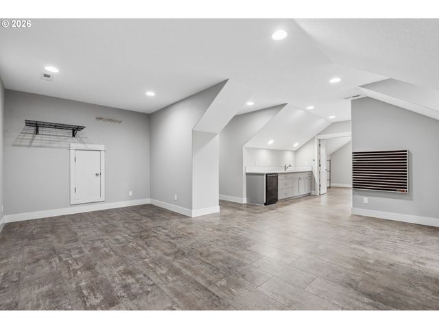 14330 Se CHRISTENSON Ct, Clackamas, OR 97015
