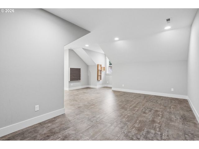 14330 Se CHRISTENSON Ct, Clackamas, OR 97015