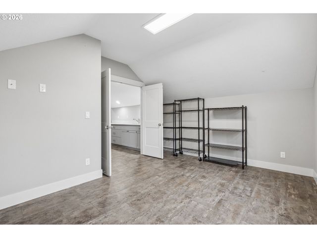 14330 Se CHRISTENSON Ct, Clackamas, OR 97015
