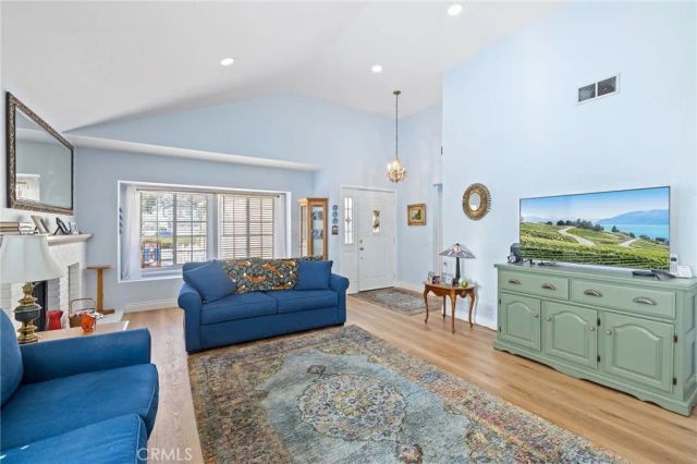 21092 Cedar Lane, Mission Viejo, CA 92691
