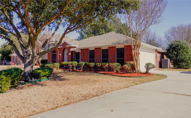 1045 Blueberry Court, Crowley, TX 76036