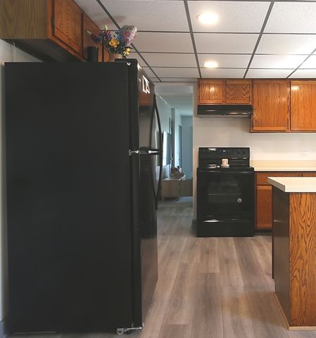 21W185 Tee Lane B, Itasca, IL 60143