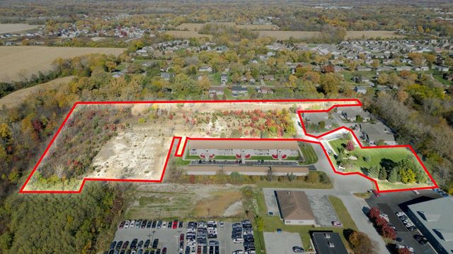 7961 Harrison Place, Merrillville, IN 46410