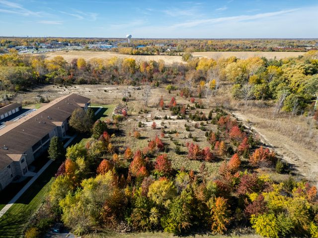 7961 Harrison Place, Merrillville, IN 46410