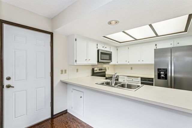 7700 E 13th St N Unit 6, Wichita, KS 67206