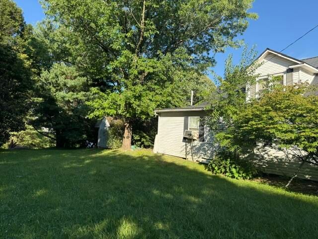 1046 Lakeway Drive, Russell Springs, KY 42642