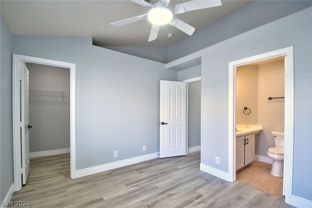 8401 Tiger Woods Avenue, Las Vegas, NV 89128