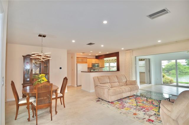 2321 SANDLEWOOD DRIVE, Venice, FL 34293