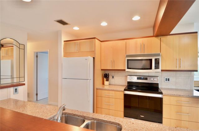 2321 SANDLEWOOD DRIVE, Venice, FL 34293
