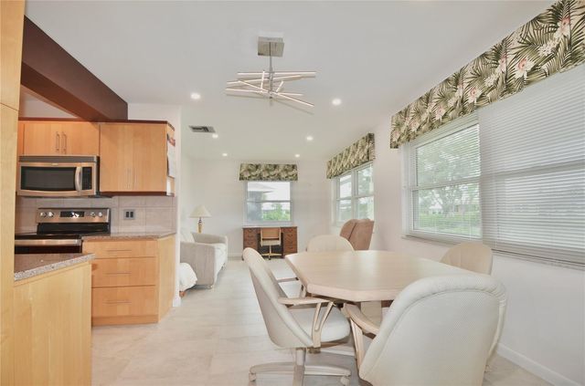 2321 SANDLEWOOD DRIVE, Venice, FL 34293
