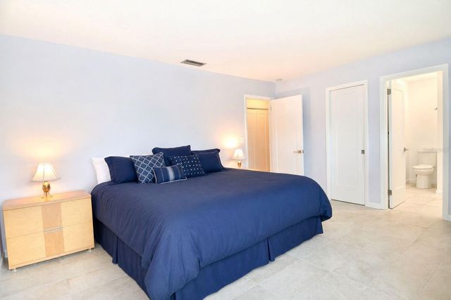 2321 SANDLEWOOD DRIVE, Venice, FL 34293