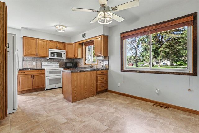 11680 Podunk Avenue, Greenville, MI 48838