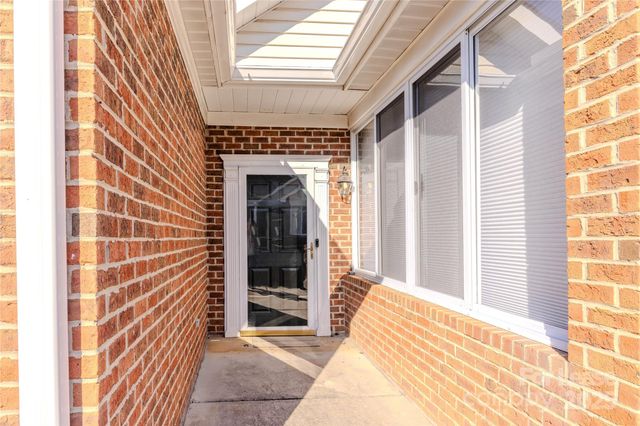 8189 Windsor Ridge Drive, Charlotte, NC 28277