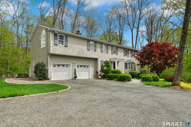 95 Alexandra Drive, Stamford, CT 06903