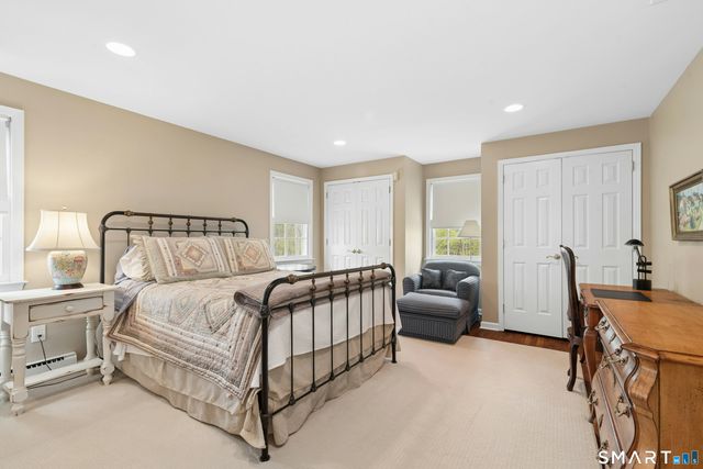95 Alexandra Drive, Stamford, CT 06903