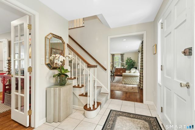 95 Alexandra Drive, Stamford, CT 06903