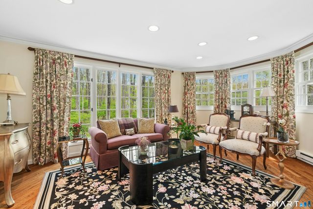 95 Alexandra Drive, Stamford, CT 06903
