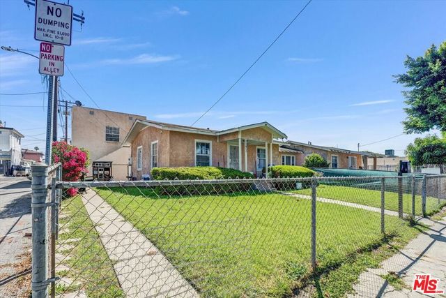 820 S Grevillea Avenue B, Inglewood, CA 90301