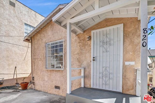 820 S Grevillea Avenue B, Inglewood, CA 90301