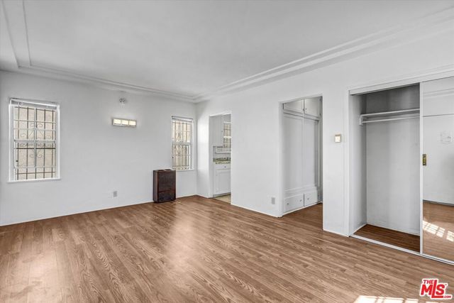 820 S Grevillea Avenue B, Inglewood, CA 90301