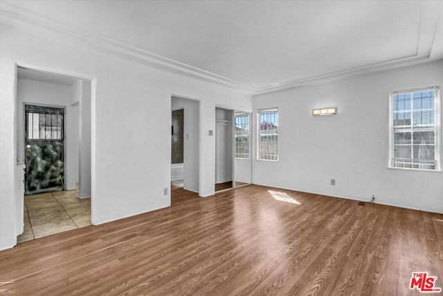 820 S Grevillea Avenue B, Inglewood, CA 90301