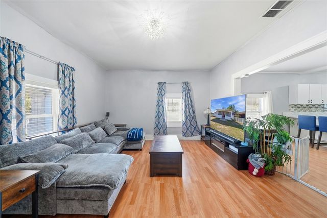 2107 E CHELSEA STREET, Tampa, FL 33610